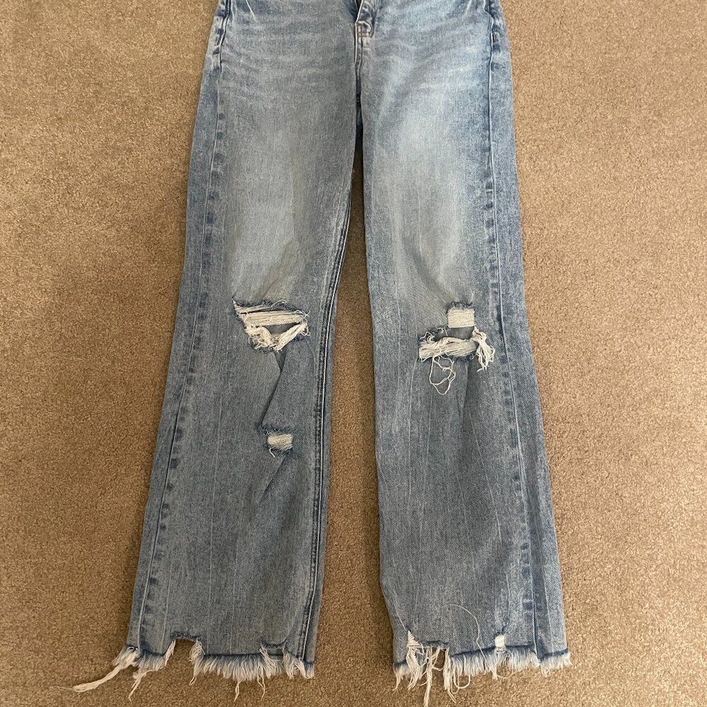 Vervet Distressed Jeans